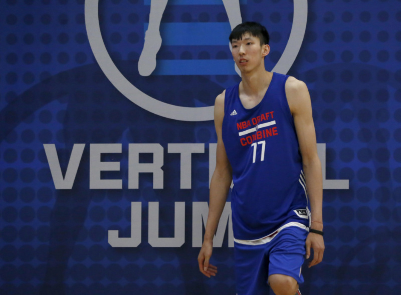 巴特尔在NBA的哪个球队打球?这问题背后藏着中国篮球的一段传奇 巴特尔在NBA的哪个球队打球?这问题背后藏着中国篮球的一段传奇